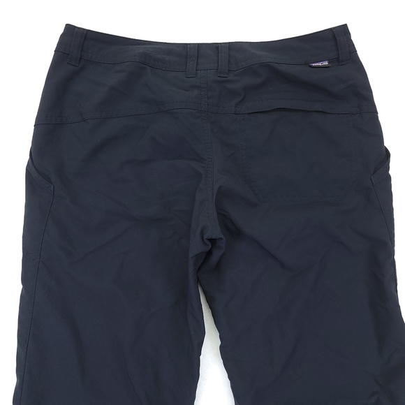 Patagonia Women's Size 2 Inter-Continental Capri Pants Black 56418 - Picture 1 of 9